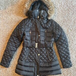 MODA INTERNATIONAL Women’s Black Puffer Jacket!